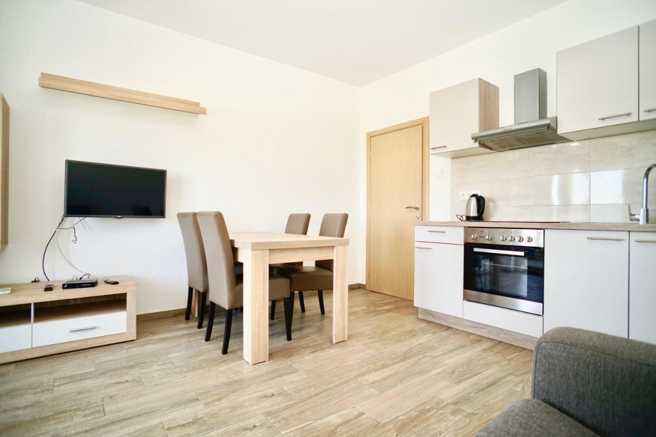 Apartments Teo Trogir Exterior foto