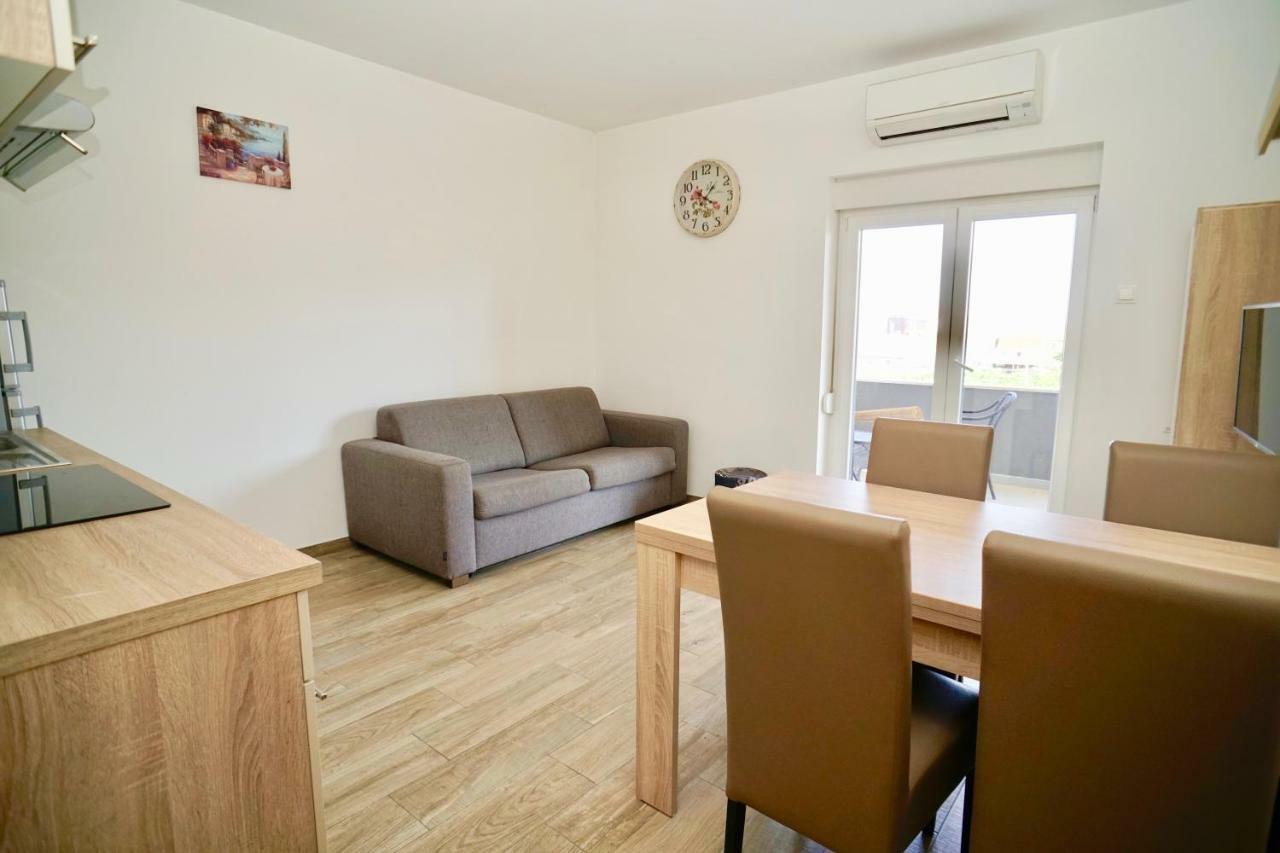 Apartments Teo Trogir Exterior foto