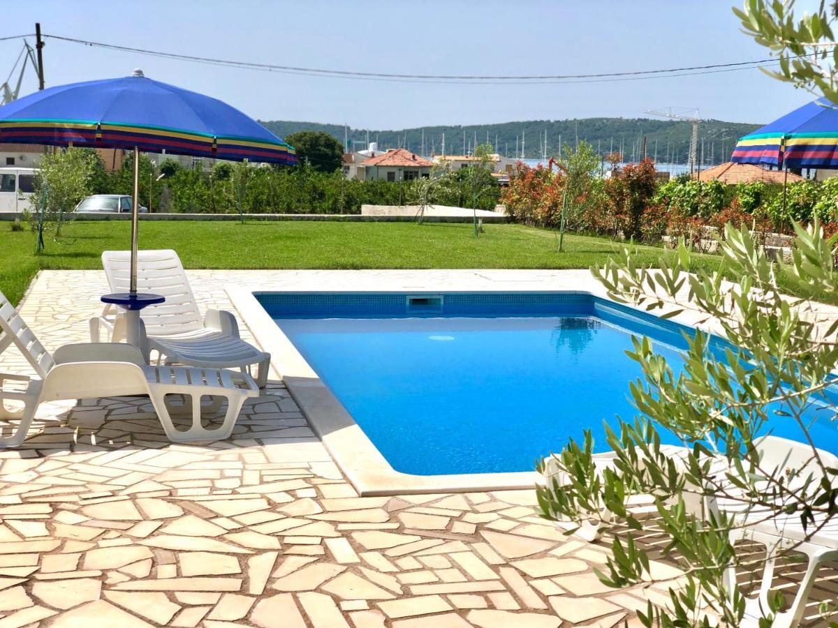 Apartments Teo Trogir Exterior foto